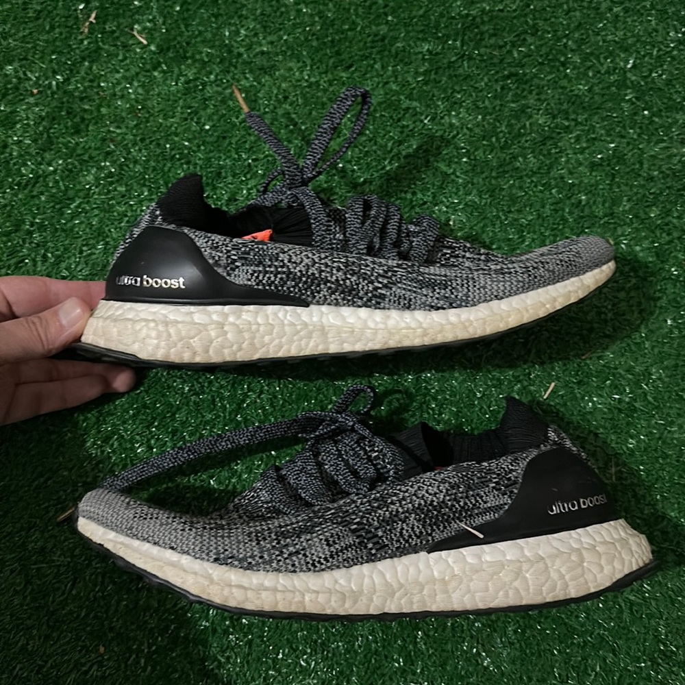 Adidas Ultraboost Men’s Sneakers • Size 7.5
